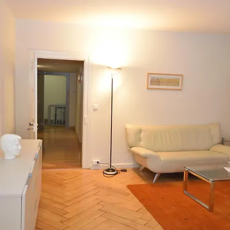 1br Flat In Historical Center - Symbol 3 Lägenhet *