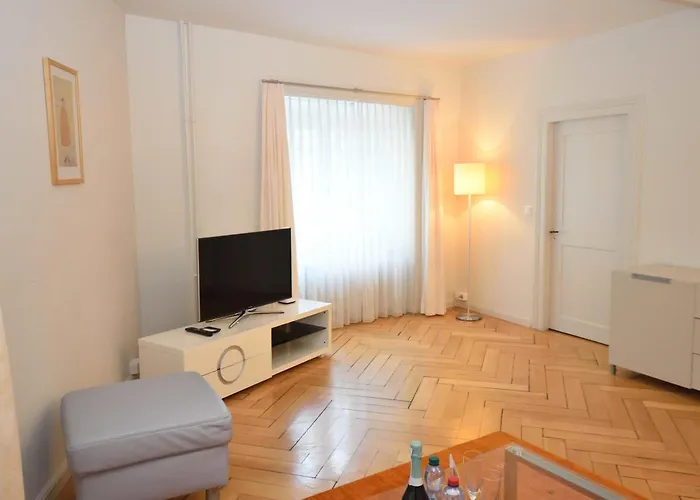 1br Flat In Historical Center - Symbol 3 Apartamento *