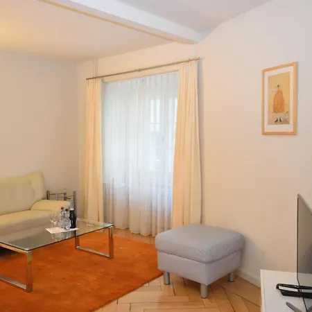 דירה 1br Flat In Historical Center - Symbol 3 ציריך