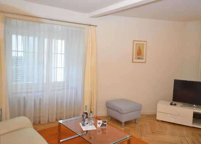 1br Flat In Historical Center - Symbol 3 *