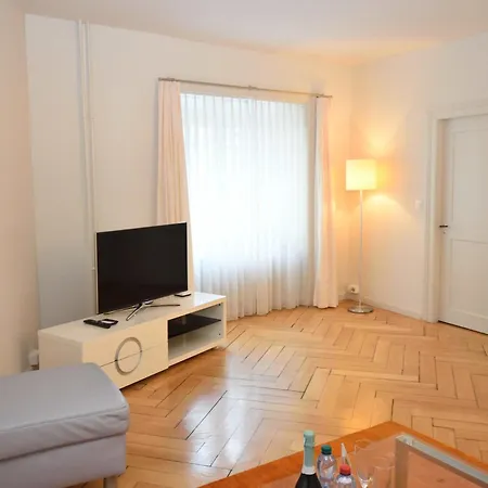 1br Flat In Historical Center - Symbol 3 Lägenhet *